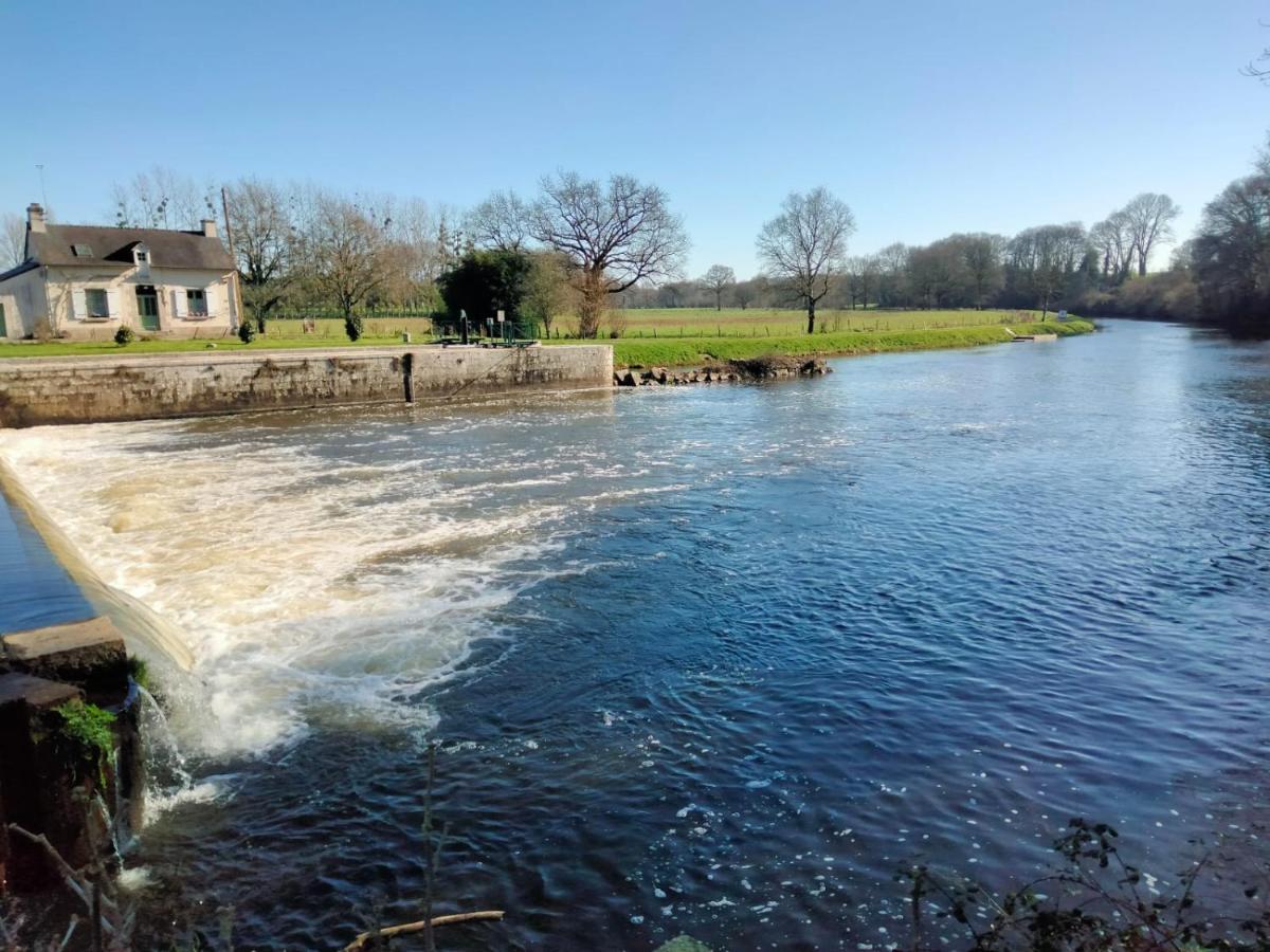 Hébergement canal Val D'Oust Esterno foto